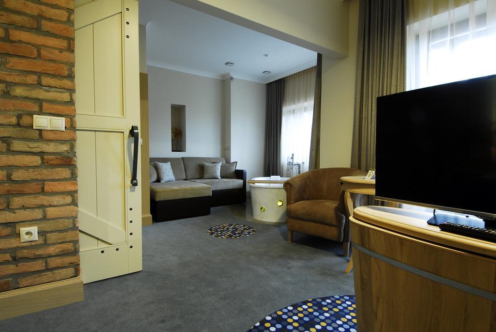 Crocus Gere Bor Hotel Resort & Wine Spa Villány Rom bilde
