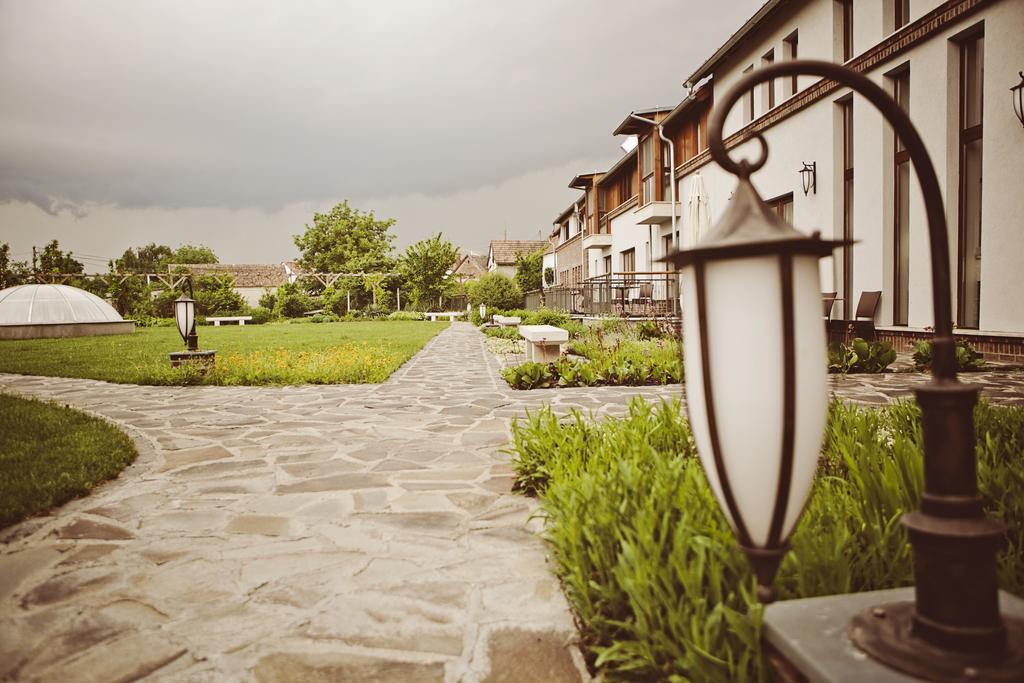 Crocus Gere Bor Hotel Resort & Wine Spa Villány Eksteriør bilde